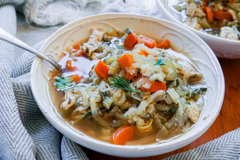 Anti-Inflammatory and Gut Healing Chicken Zoodle Soup – MetabolicLiving